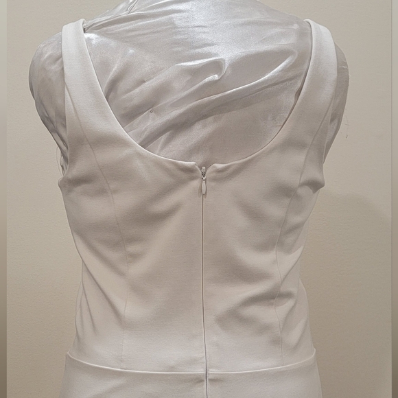 MINT - ALI & JAY OFF WHITE DRESS (sz Med) - Picture 4 of 7